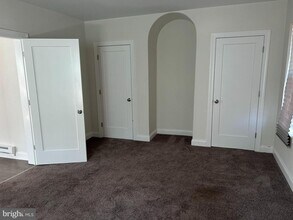 52 S Fellowship Rd in Maple Shade, NJ - Building Photo - Building Photo