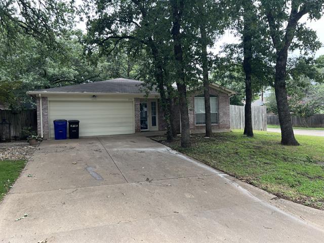 1204 Cardinal Oaks Dr