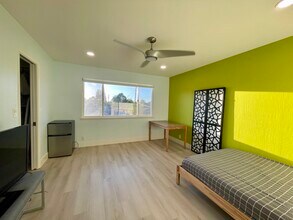 16 Church St, Unit Studio in Mountain View, CA - Building Photo - Building Photo