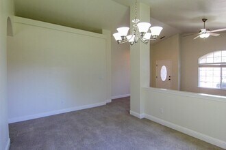 4561 Quinton Dr in Redding, CA - Building Photo - Building Photo