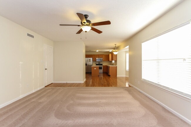 1237 Silver Ridge Ln in Brownsburg, IN - Building Photo - Building Photo