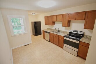 516 Dacian Rd in Raleigh, NC - Building Photo - Building Photo