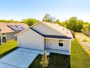 6838 Grand Vly Dr in San Antonio, TX - Building Photo - Building Photo