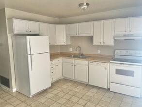 1350 W 100 S in Vernal, UT - Building Photo - Building Photo