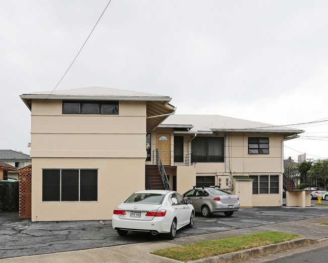 1704 Nanea St in Honolulu, HI - Building Photo - Building Photo