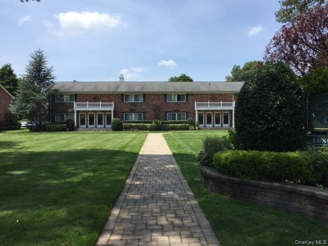 property at 58 Horseblock Rd