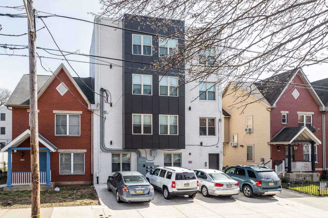 1711 N 18th St in Philadelphia, PA - Building Photo