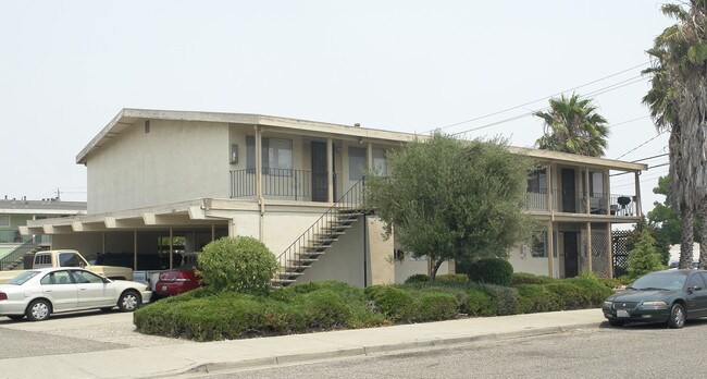 3501 Fairview Dr in Antioch, CA - Foto de edificio - Building Photo