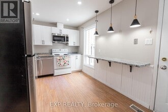 1294 Cahill Dr in Ottawa, ON - Building Photo - Building Photo