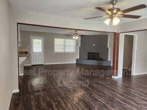 7009 Corona Dr in Fort Worth, TX - Building Photo - Building Photo