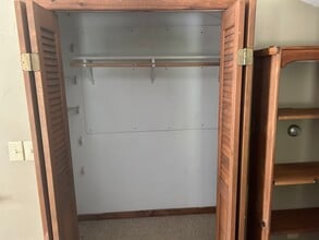 11 Cotton Ct, Unit Studio in Diamond Point, NY - Building Photo - Building Photo