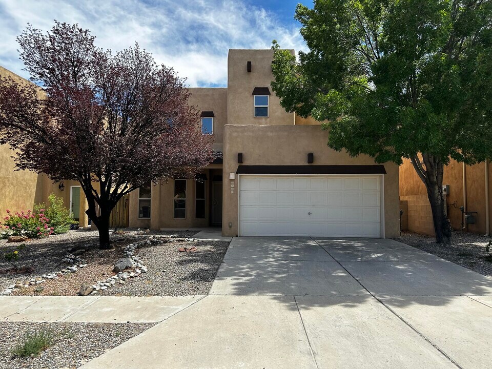 5856 Ermemin Ave in Albuquerque, NM - Building Photo