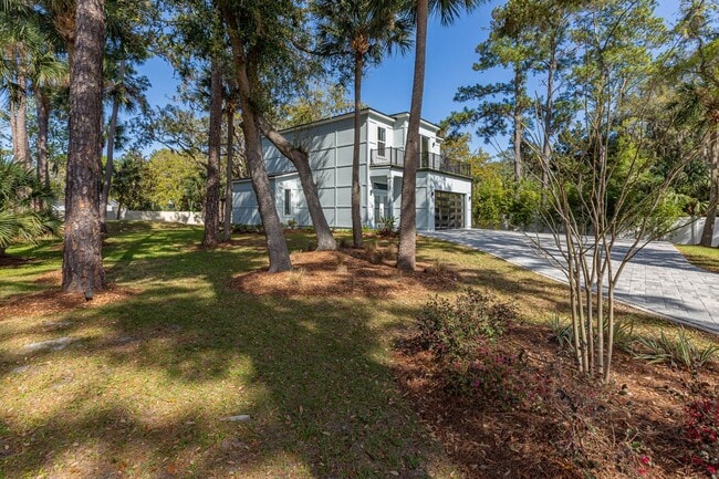 5631 Heckscher Dr in Jacksonville, FL - Foto de edificio - Building Photo