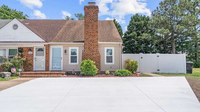 property at 1101 Crist Pl