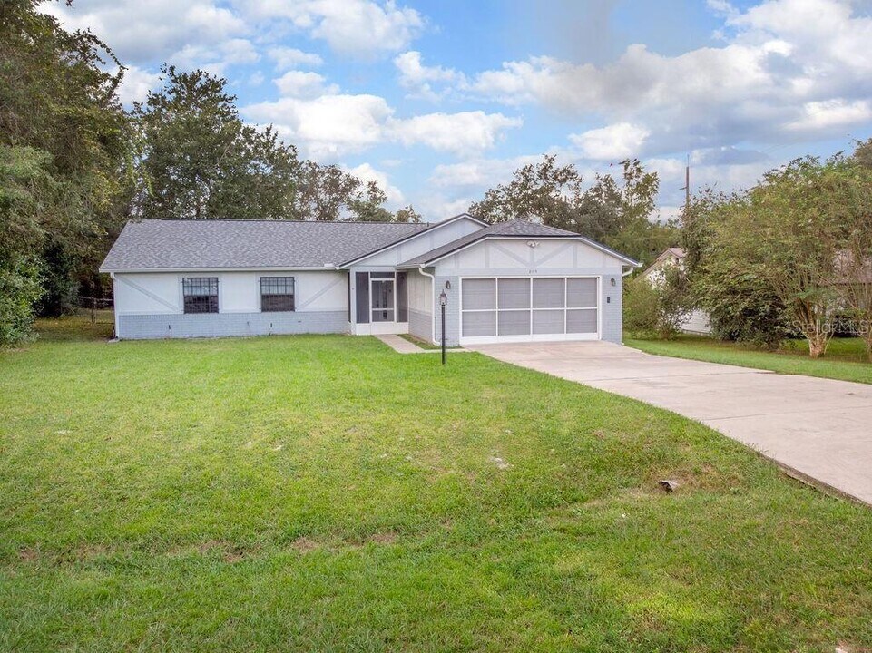 3155 Boxelder St in Deltona, FL - Building Photo