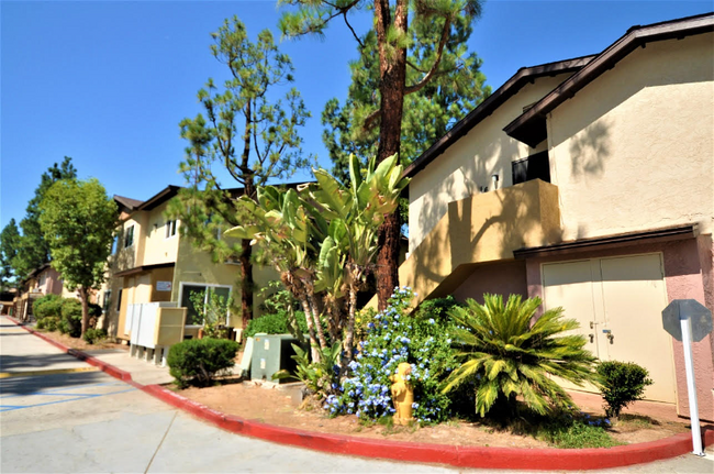 9648 Winter Gardens Blvd in Lakeside, CA - Building Photo - Building Photo