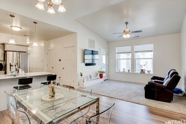 property at 1776 W Newcastle Ln