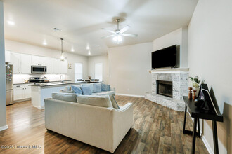 10407 Winfield Ave in Lubbock, TX - Foto de edificio - Building Photo