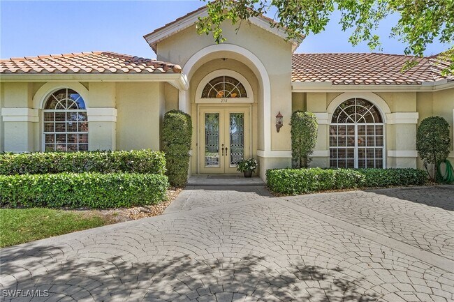 258 Monterey Dr in Naples, FL - Building Photo - Building Photo