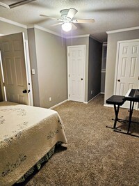 642 Tyler Run Dr photo'