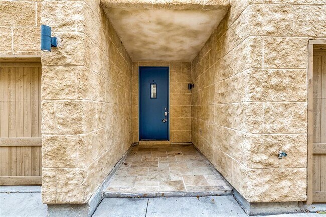 1915 Ashby St-Unit -3 in Dallas, TX - Building Photo - Building Photo