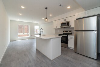 6604 Lansdowne Ave in Philadelphia, PA - Building Photo - Building Photo