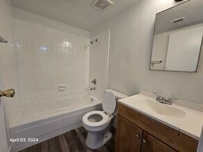 4765 Thunderbolt Ave in Las Vegas, NV - Building Photo - Building Photo