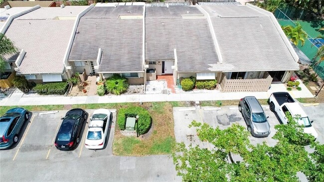 2309 N 37th Ave in Hollywood, FL - Building Photo - Building Photo