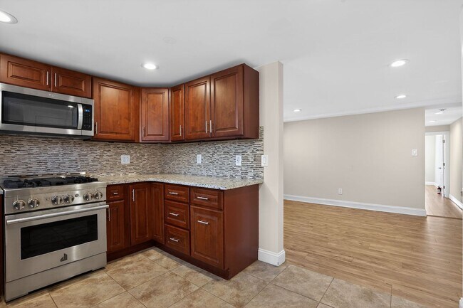 226 N Patrick St in Alexandria, VA - Building Photo - Building Photo