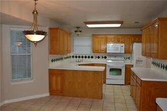 1025 Westgrove Dr in Saginaw, TX - Building Photo - Building Photo