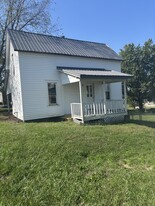 11984 Kenyon Ave in Buffalo, OH - Building Photo