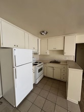 1025 N Madison St in Stockton, CA - Building Photo - Building Photo
