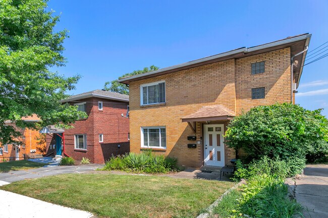 6565 Rosemoor St, Unit 6565 Rosemoor st in Pittsburgh, PA - Foto de edificio - Building Photo