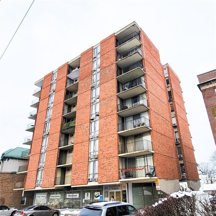 87 Glenbrook Rd, Unit 7E in Stamford, CT - Building Photo