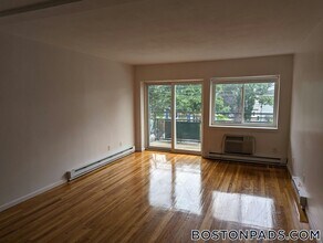 525 Highland Ave, Unit 11 in Malden, MA - Building Photo - Building Photo