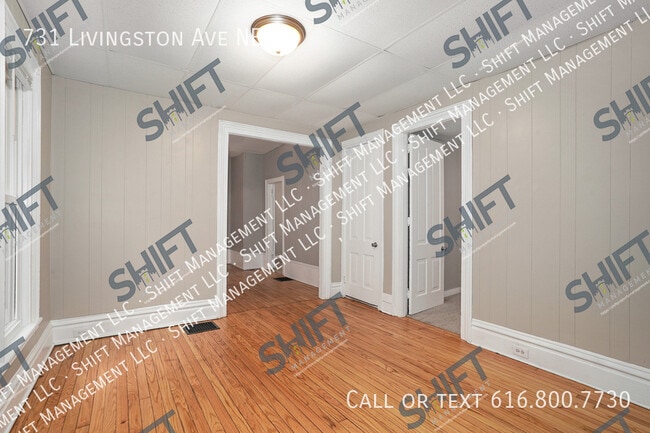 property at 731 Livingston Ave NE