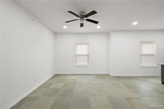 901 E Redbud Ave-Unit -703 in McAllen, TX - Building Photo - Building Photo