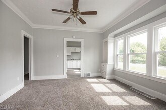 9215 Yale Ave in Cleveland, OH - Building Photo - Building Photo