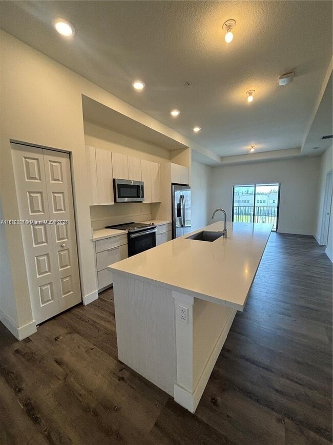 7819 NW 104th Ave, Unit 34 in Doral, FL - Building Photo - Building Photo