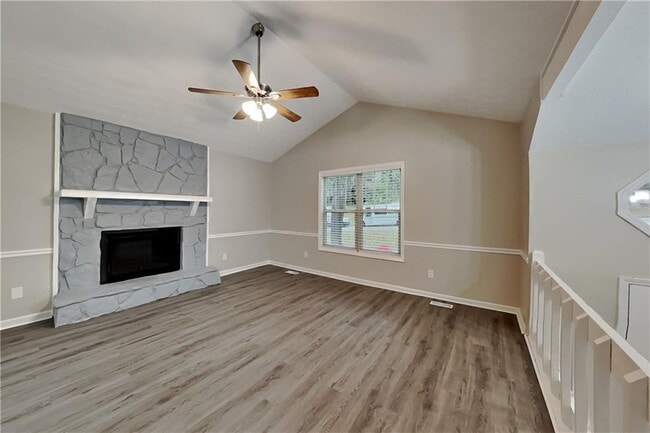 4171 Woodcrest Dr in Powder Springs, GA - Building Photo - Building Photo