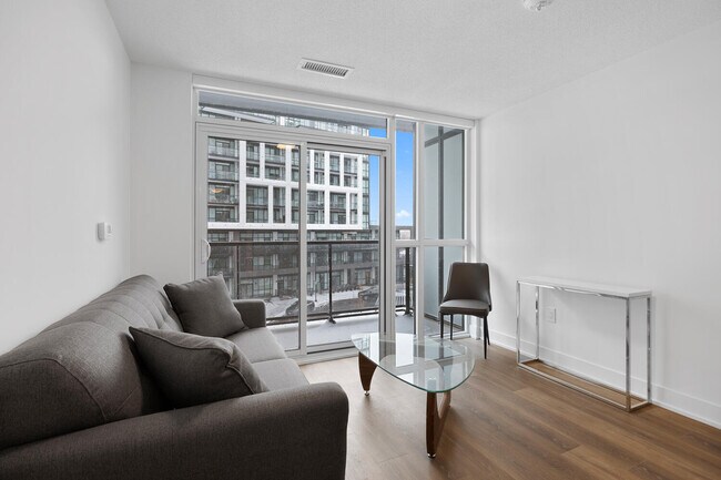 70 George Butchart Dr in Toronto, ON - Building Photo - Building Photo