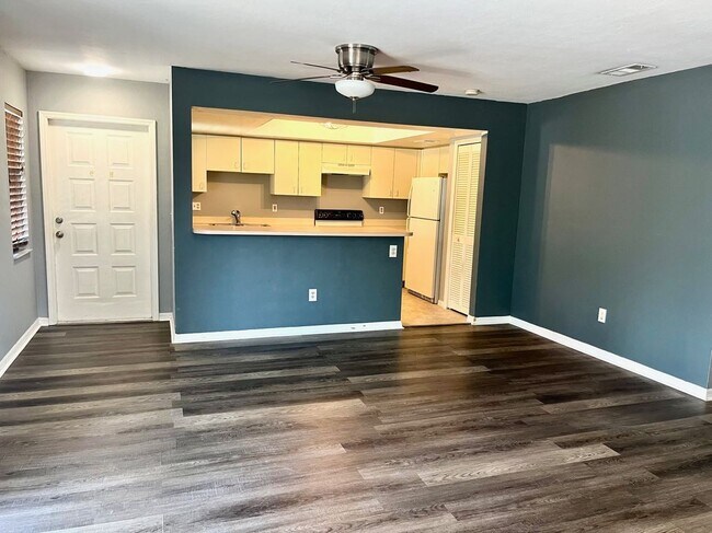 715 SE 47th St in Cape Coral, FL - Building Photo - Building Photo