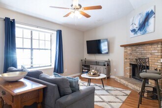 1526 Merry Oaks Ct in Tallahassee, FL - Building Photo - Building Photo