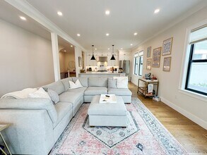 746 E 8th St in Boston, MA - Building Photo - Building Photo