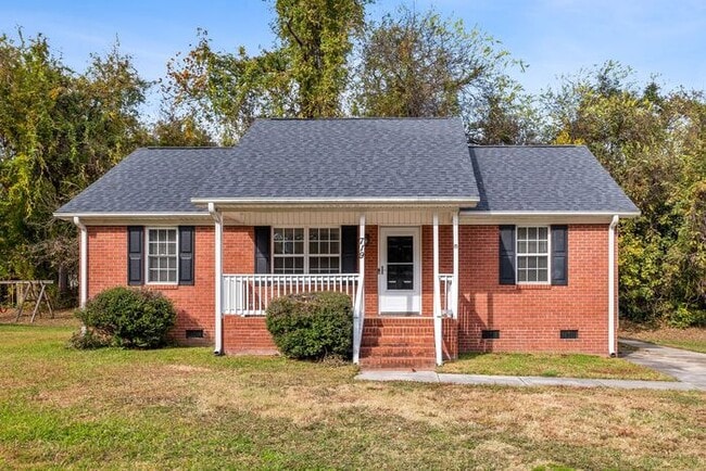 719 Dorothy Brown St