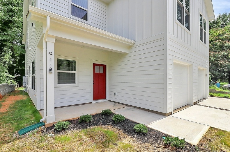 911 Yellowstone Dr in Charlotte, NC - Building Photo