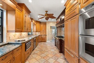 114 S Lake Dr in Lantana, FL - Building Photo - Building Photo