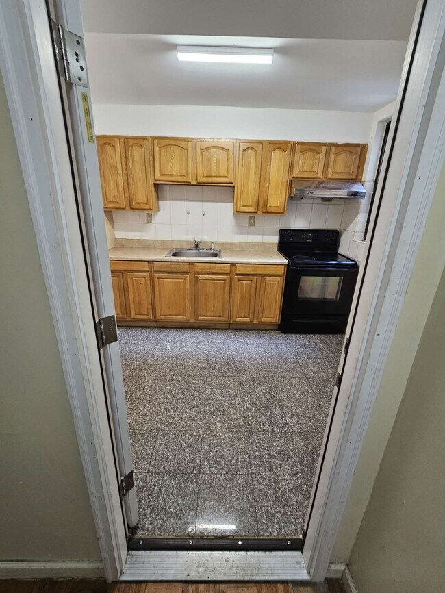 1419 W Girard Ave Apartments and Nearby Philadelphia Apartments For