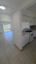 2800 NE 203rd St, Unit 17 in Aventura, FL - Building Photo - Building Photo
