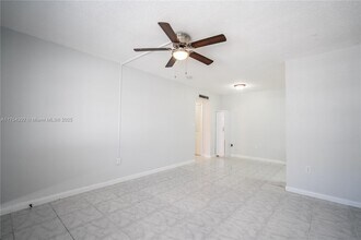 450 NE 82nd Terrace-Unit -4 in Miami, FL - Building Photo - Building Photo